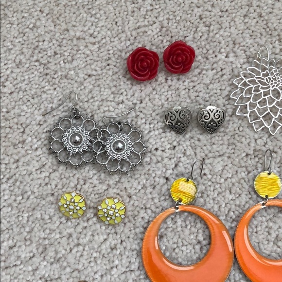 Earring Bundle - Picture 2 of 5